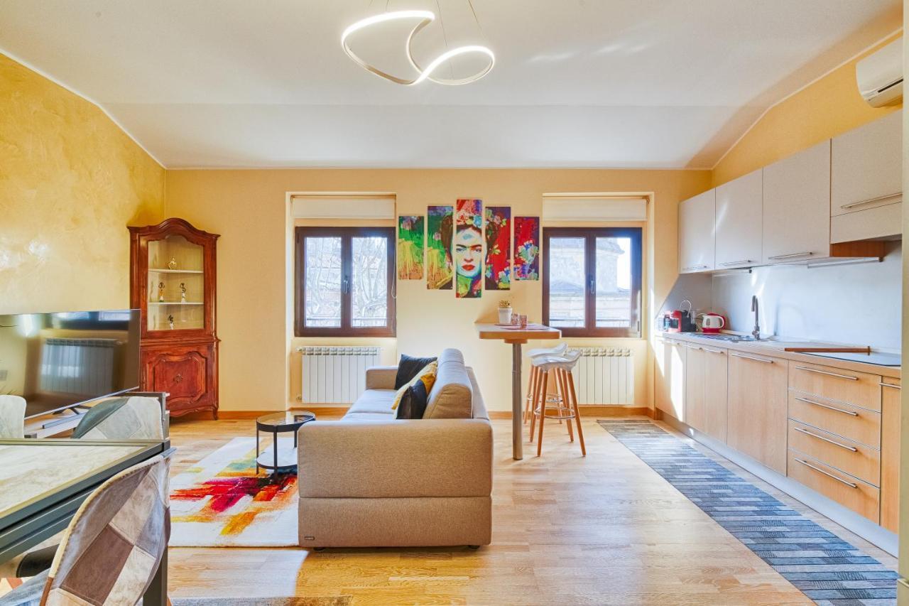 Frida Apartment Nuovo Luminoso Con Vista Aperta Trieste Exterior foto